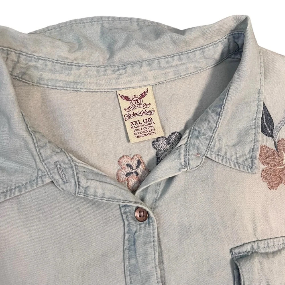 Denim Chambray Floral Embroidered Button Down Shirt XXL - Picture 3 of 6